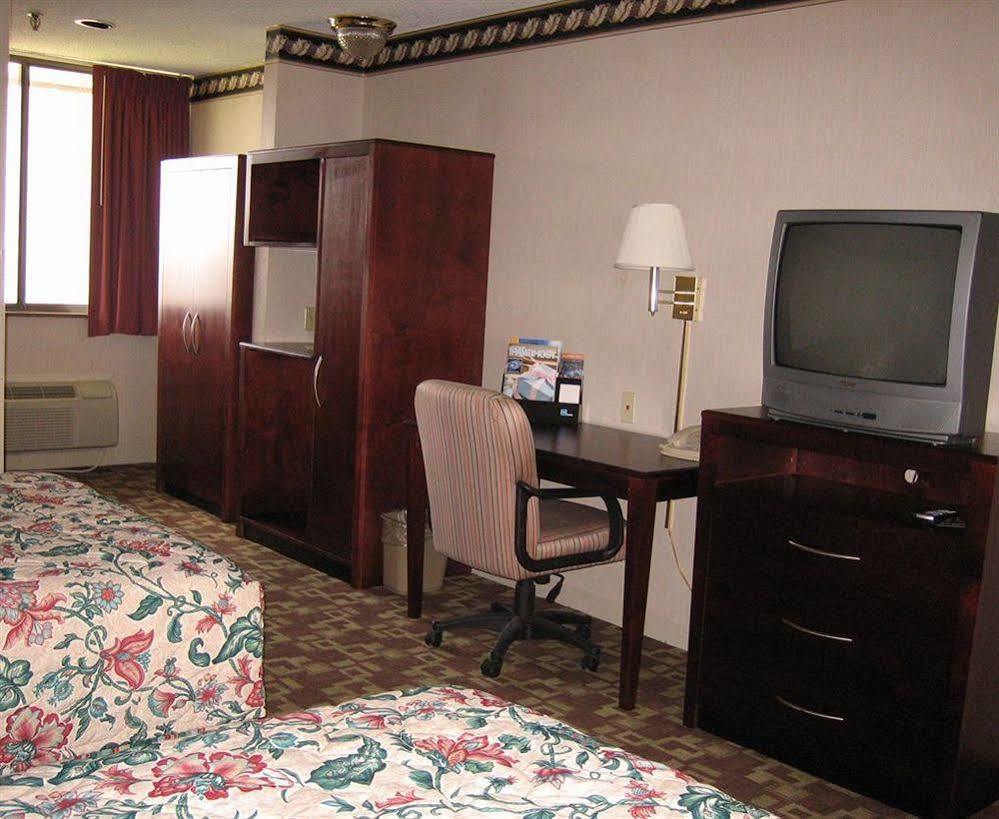 The Atrium Hotel And Conference Center Springdale Εξωτερικό φωτογραφία